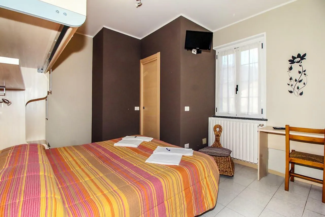 Hotel Del Mera Sorico 2*,  Italy